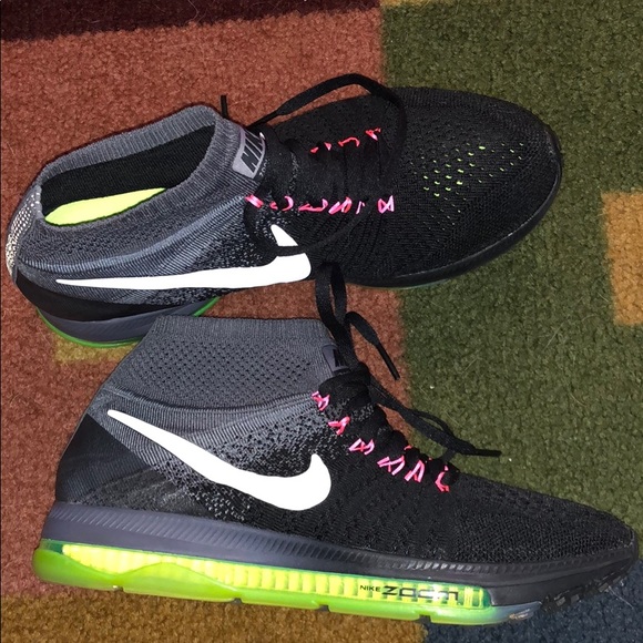 Nike Zooms high tops - Picture 3 of 4